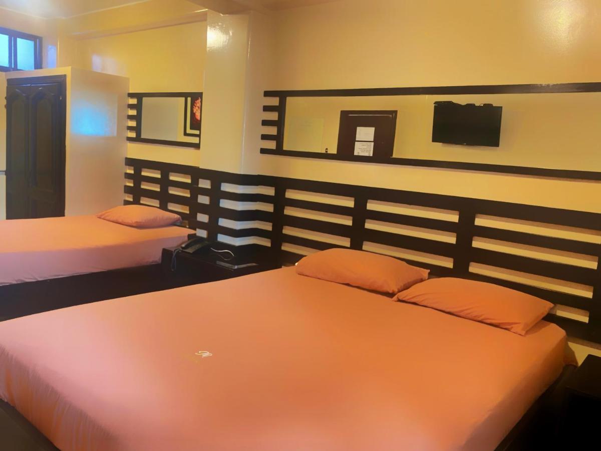 Hostal Montesa Гуаякиль Экстерьер фото